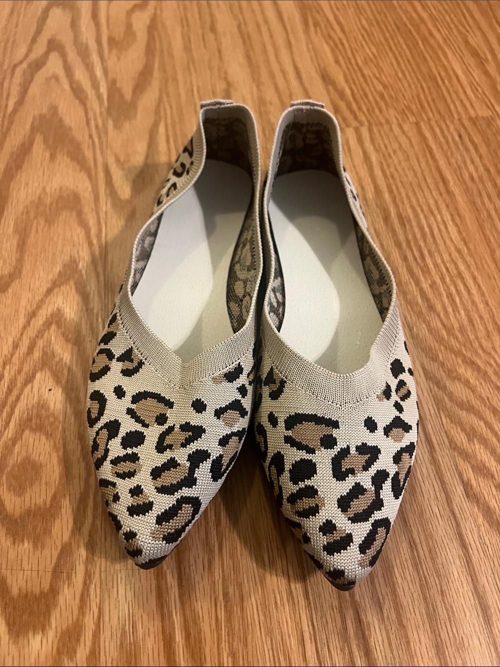 Pointed-Toe Leopard Knit Flats in Beige